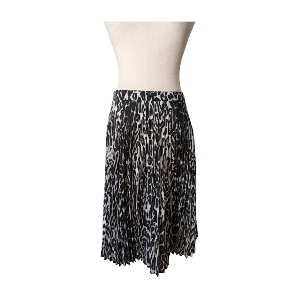 NWT Burberry Pleated Midi Skirt Leopard Print Black Beige Silk Blend Size 6 - Picture 2 of 10